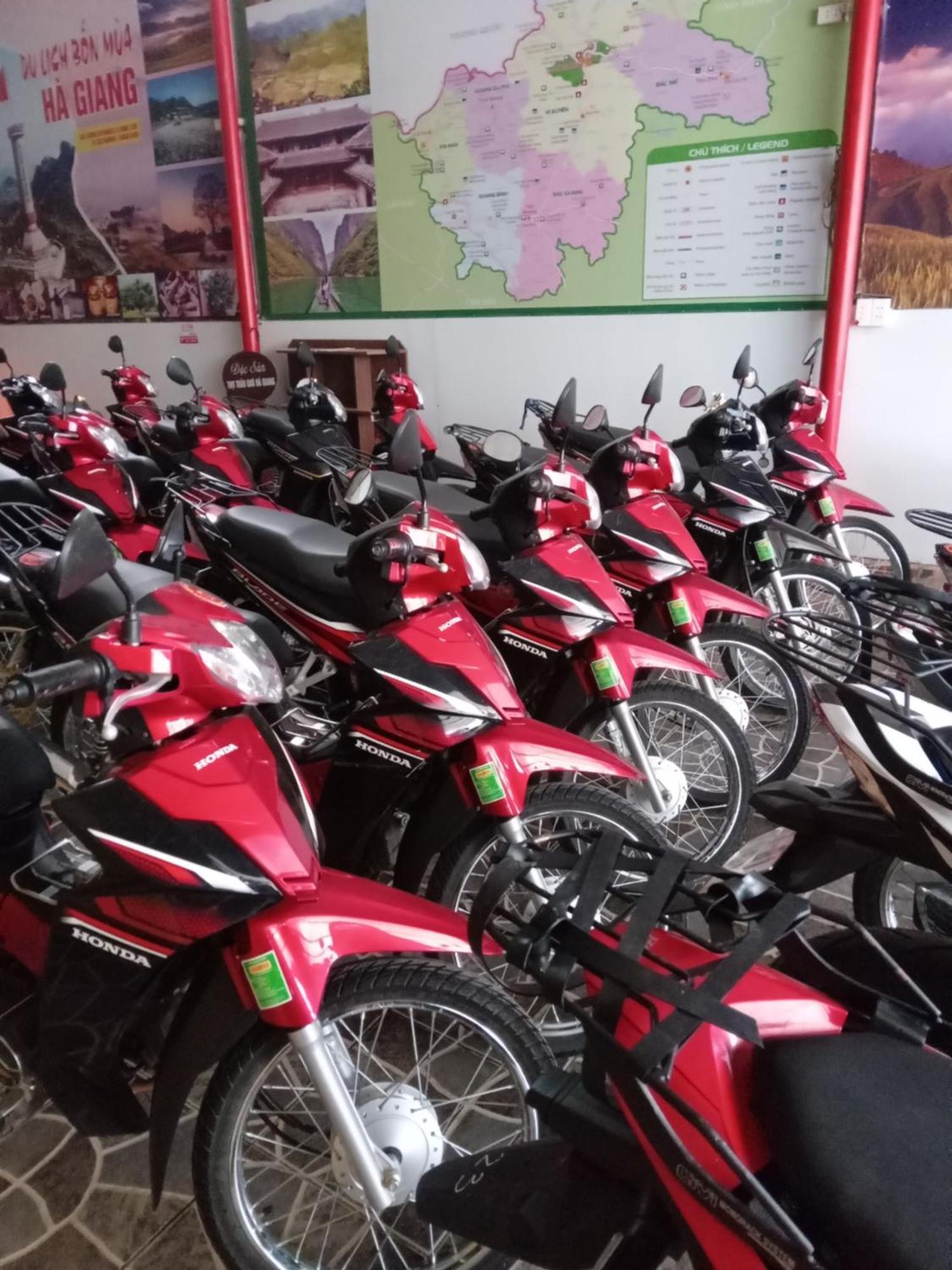 Viethung Hostel-Motorbikes For Rental - Tour Lang Lap Buitenkant foto